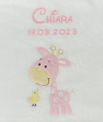 Couverture de bébé - brodé avec le nom - blanc GIRAFFE rose