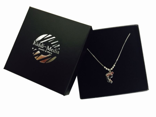 Collier pied de bébé avec gravure et cristal du mois de MARS