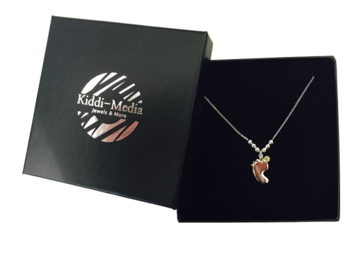 Babyfuß-Kette mit Gravur und Monats-Kristall AUGUST