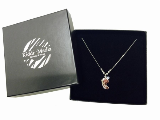 Collier pied de bébé avec gravure et cristal du mois SEPTEMBRE